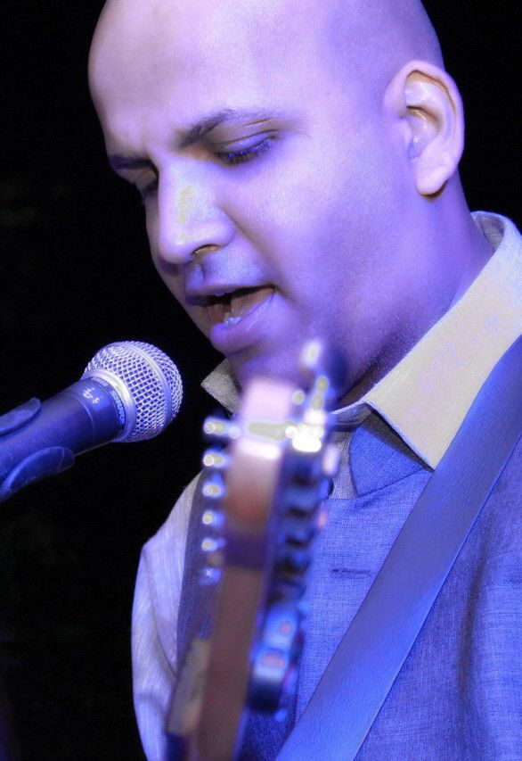 best male jazz singer agra